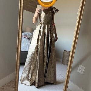 Mac Duggal Crinkle Metallic Ruffle One Shoulder Gown - Size 0